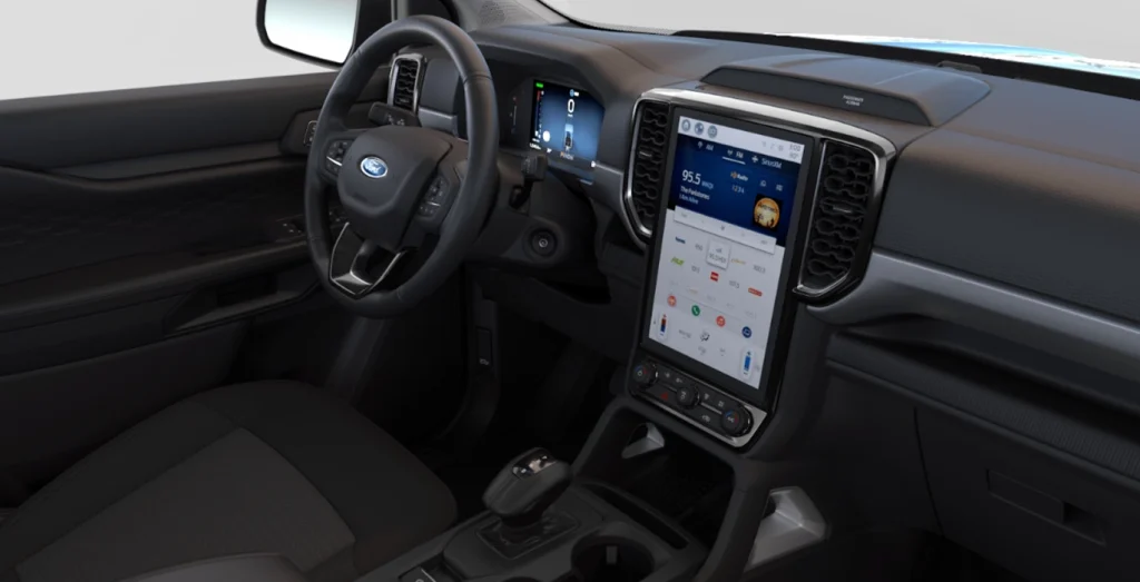 FORD-Ranger-XLT-Doble-Cabina-2.3-TVCT-PHEV-280CV-Automatica-interior-delantera-II.webp